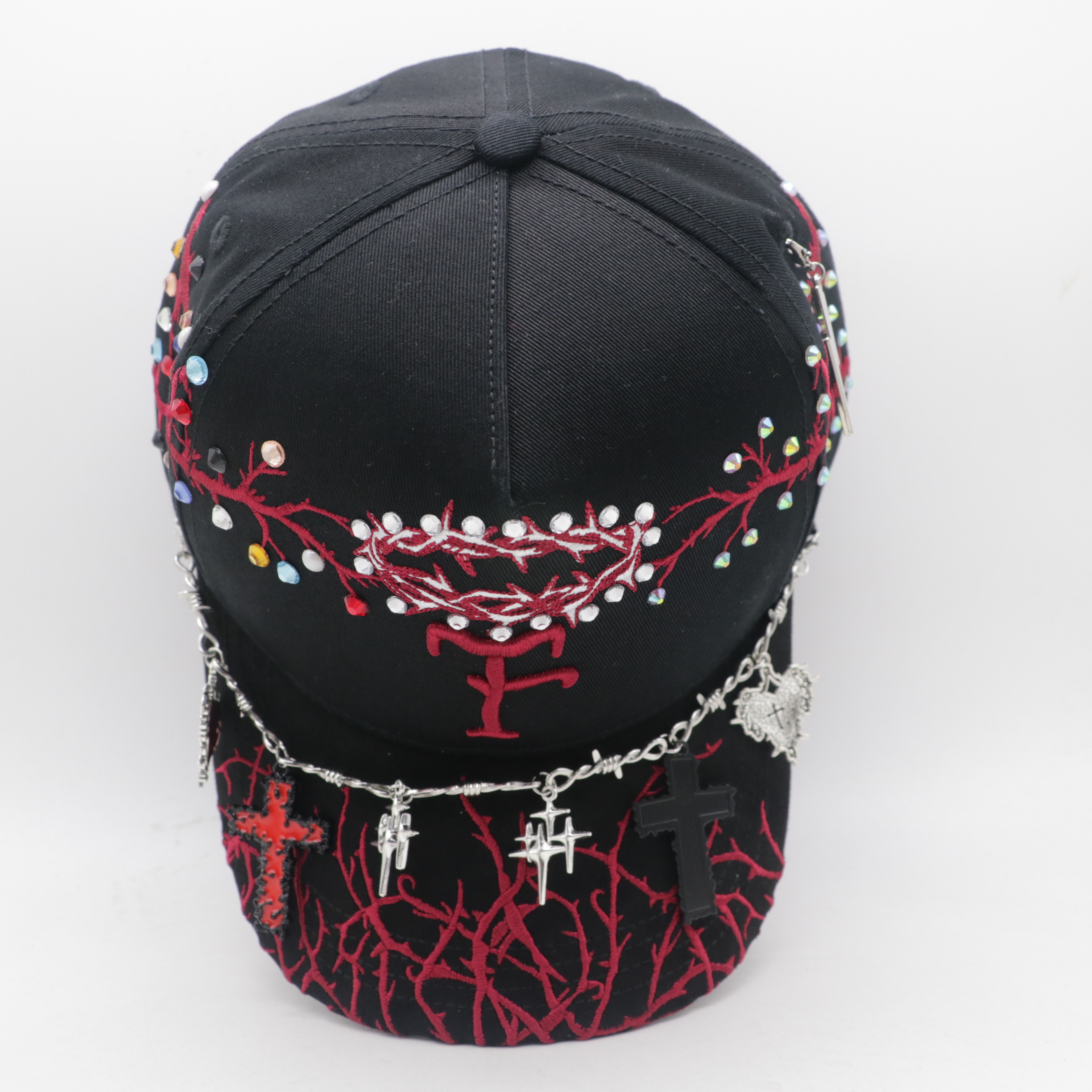 Wholesale Luxury Sparkling Dice Rhinestone Cap Born To Win Crystal Baseball Cap For Men