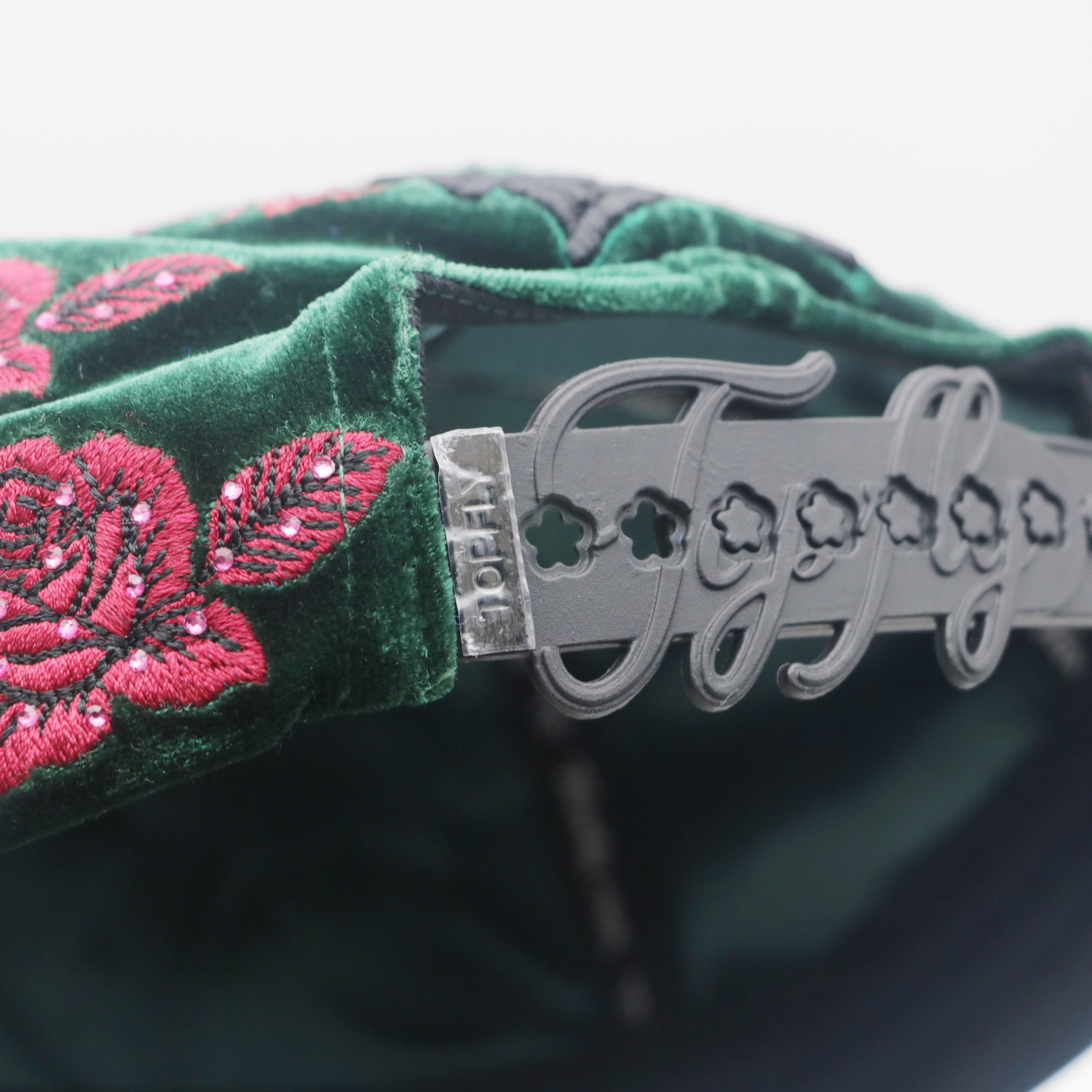Dark Green Velvet Trucker Cap All Over 3D Rose Embroidery Custom Metal Logo Baseball Hat