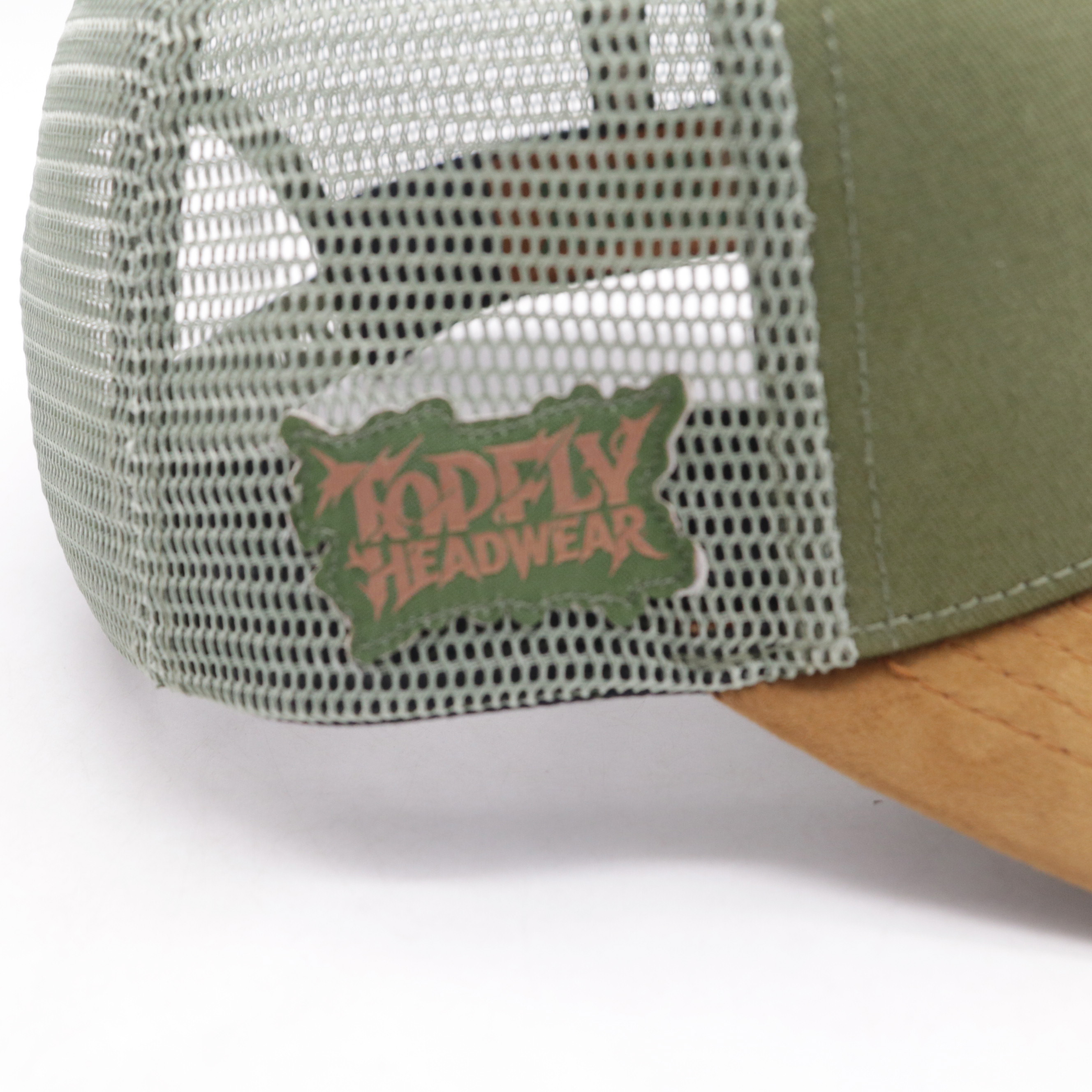 Wholesale Suede Curved Brim Trucker Cap, Custom Lion Embroidery Woven Patch, Mesh Back 5 Panel Outdoor Hunting Hat