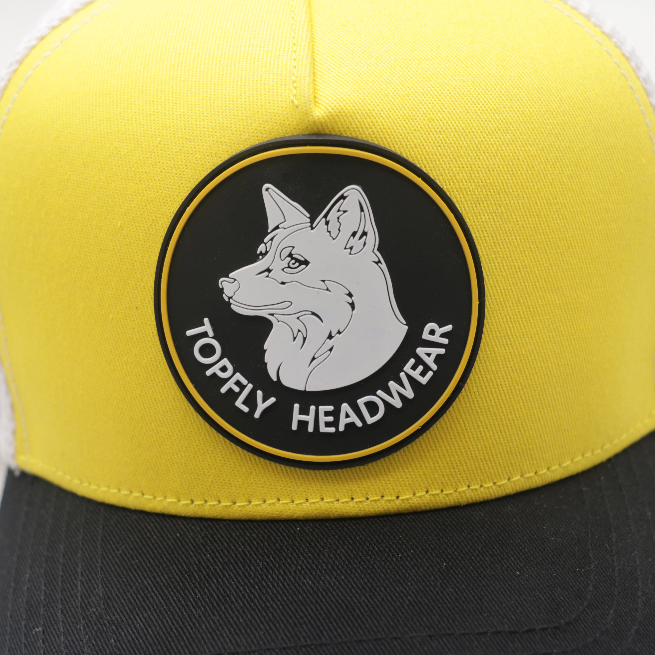 5 Panel Trucker Hat Yellow White Black Color Block Mesh Back Cap Custom Round PVC Rubber Patch Logo Outdoor Baseball Cap for Men