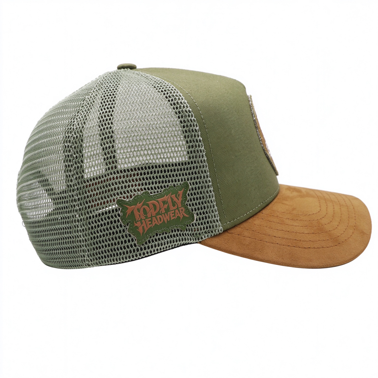 Wholesale Suede Curved Brim Trucker Cap, Custom Lion Embroidery Woven Patch, Mesh Back 5 Panel Outdoor Hunting Hat