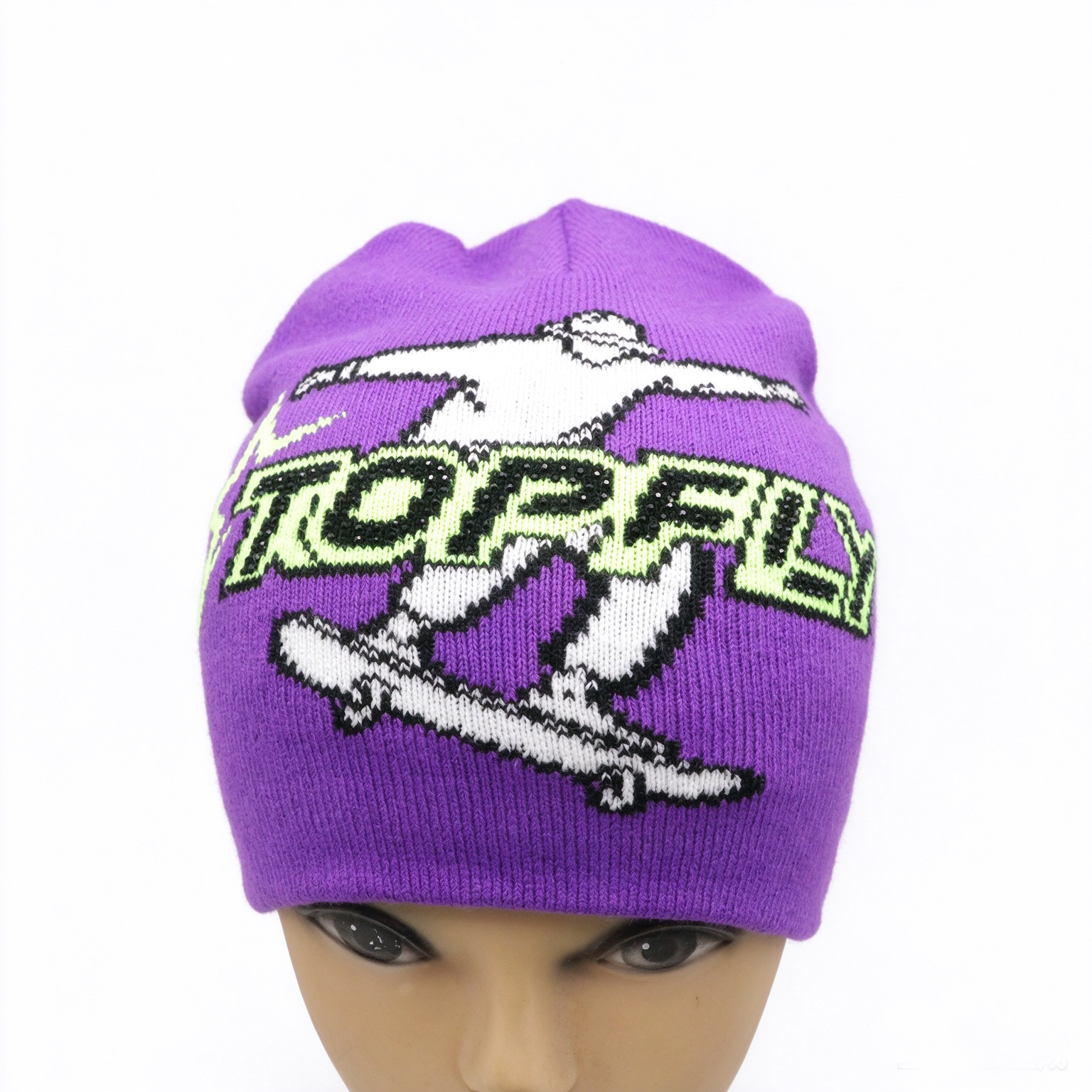 Wholesale Unisex Slouch Knit Beanie Hat Purple Skateboard Jacquard Pattern Beanie With Rhinestone Letter Logo