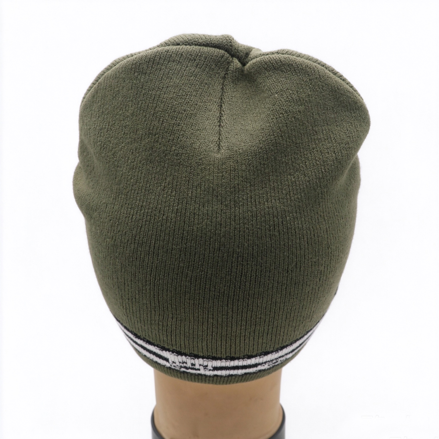 Wholesale Unisex Jacquard Knitted Beanie Hat With Rhinestone Logo, TOPFLY Winter Warm Slouch Knit Cap Custom Pattern OEM